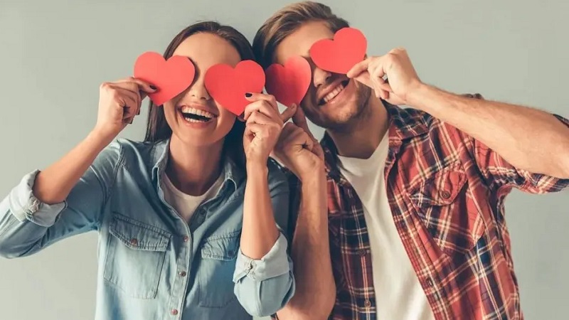 مراحل تکامل عشق از دیدگاه علم